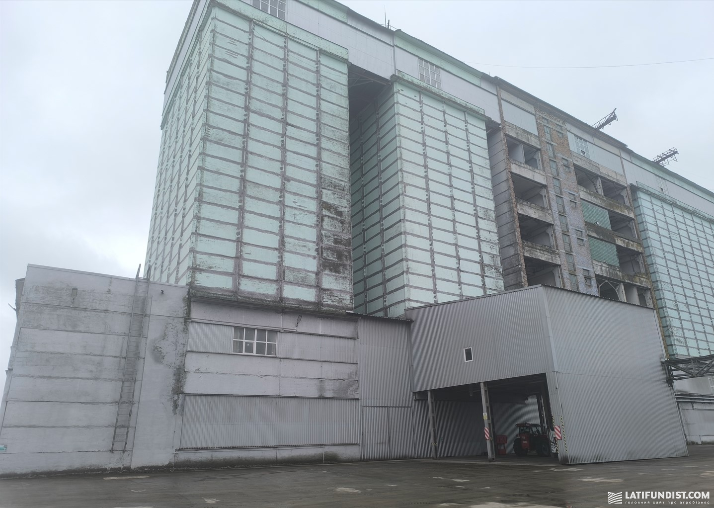 Елеватор «Красне»