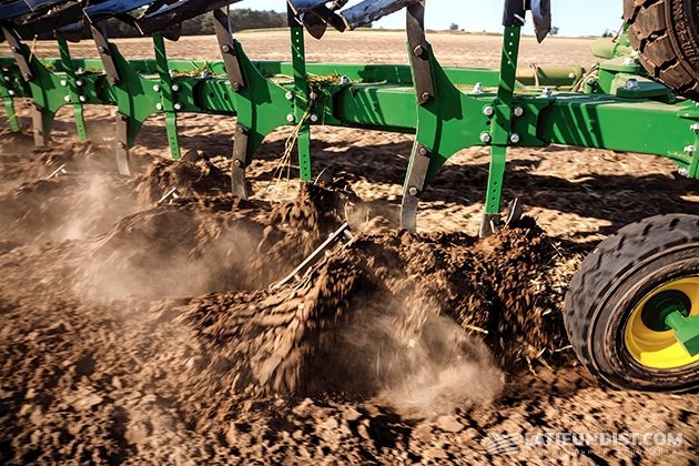 Новый взгляд John Deere на обработку почвы