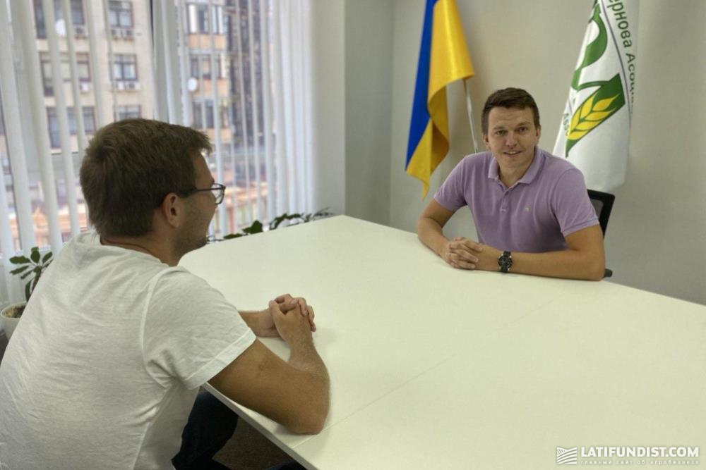 Вадим Турянчик дает интервью Константину Ткаченко, главному редактору Latifundist.com