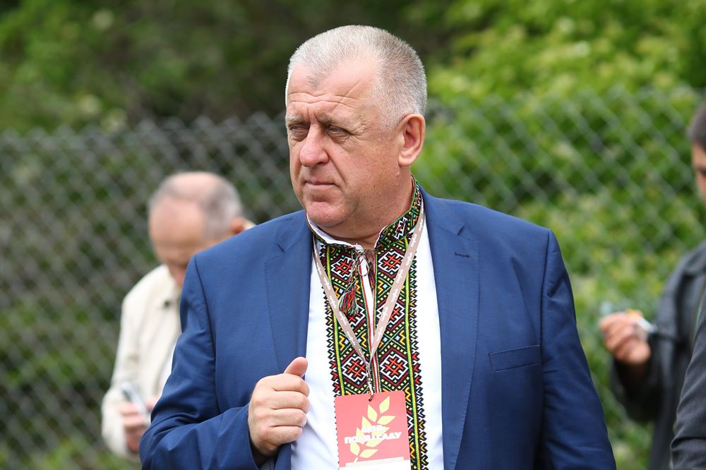 Петр Гадз, председатель наблюдательного совета компании «Бучачагрохлибпром», Герой Украины 