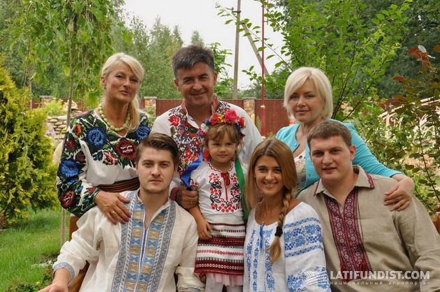 Николай Кучер в кругу семьи